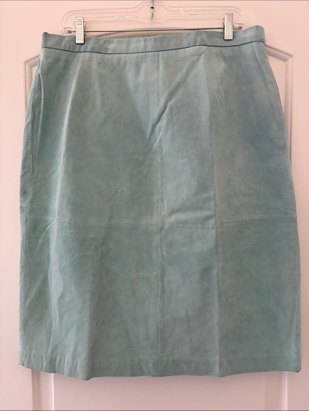 NWT Terry Lewis Women’s Light Aqua Women’s Straight Leather Skirt, size 16